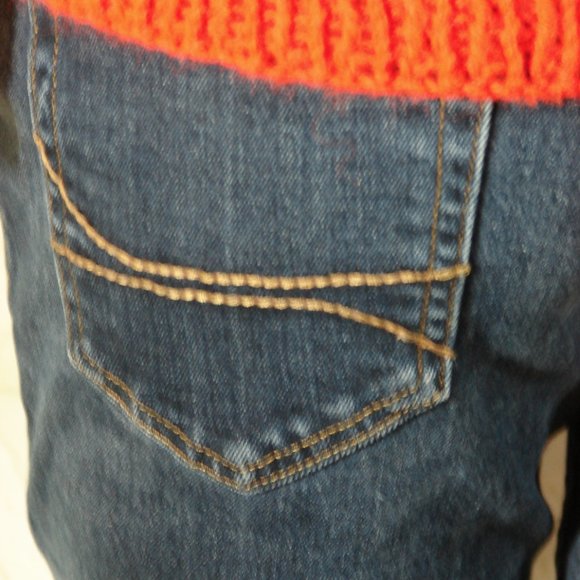 Hollister #3E0689 Ladies Jeans 30 x 32  Button Fly Mid Tone wash gold threading - Picture 8 of 16